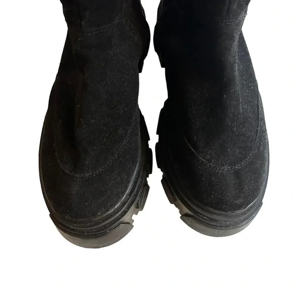 FARM Rio Embroidered Tall Faux Suede Lug Boot in Black  Sz: 10 - Picture 10 of 12